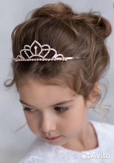 Диадемы и перчатки к платью (новые)