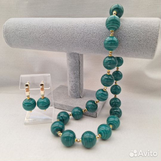 Бусы из натуральных камней