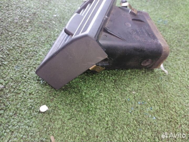 Дефлектор воздушный Bmw X3 E83 M54B25 2004