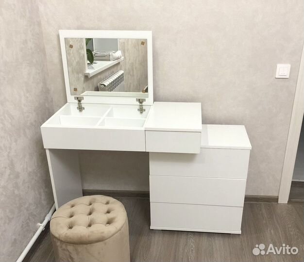 Туалетный столик