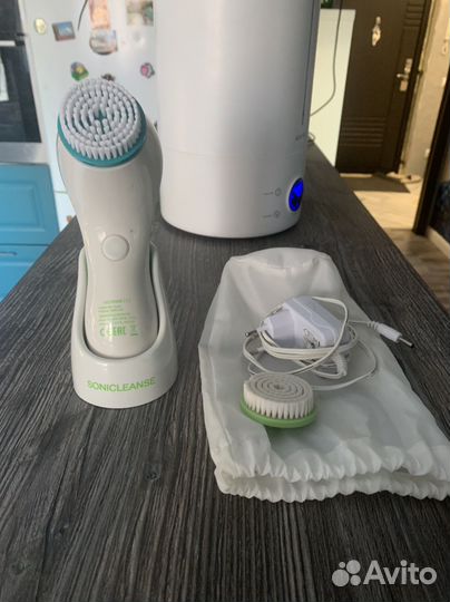 Щетка для очищения лица Gezatone массажер