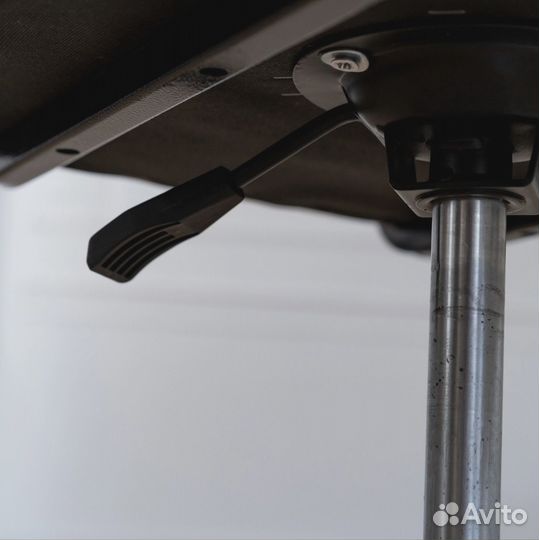 Парикмахерское кресло бу