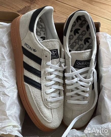 Adidas spezial