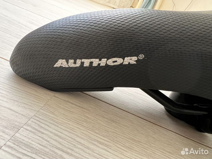 Седло Author