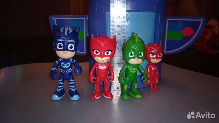 Герои в масках игрушки