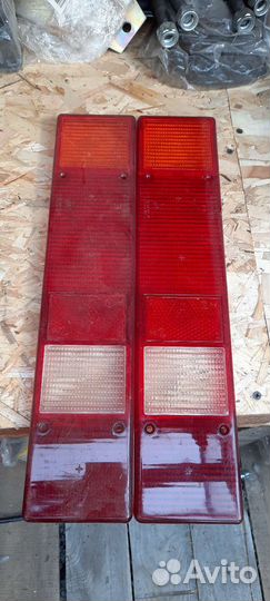 Стекло заднего фонаря газель