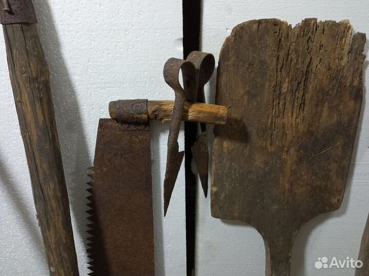 Старинные хозяйственные инструменты