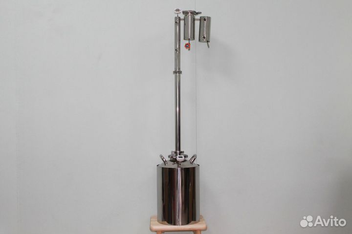 Самогонный аппарат с дефлегматором и колонной