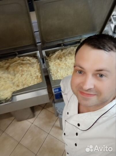 Повар, пиццер