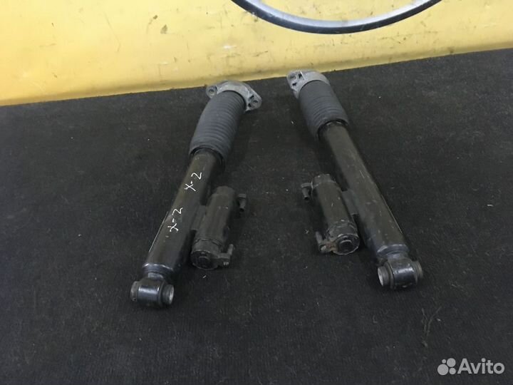 Задний амортизатор Мерседес 253 GLC A2533200331