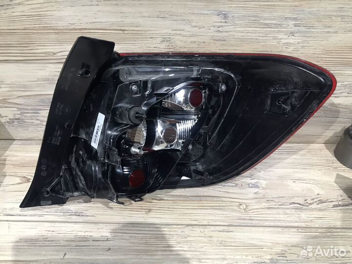 Фонарь левый Renault Sandero 2