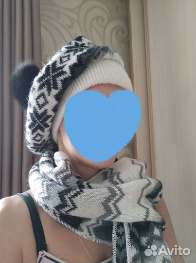 Шапка с шарфом новая