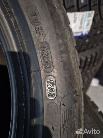 Michelin X-Ice Snow 215/55 R17