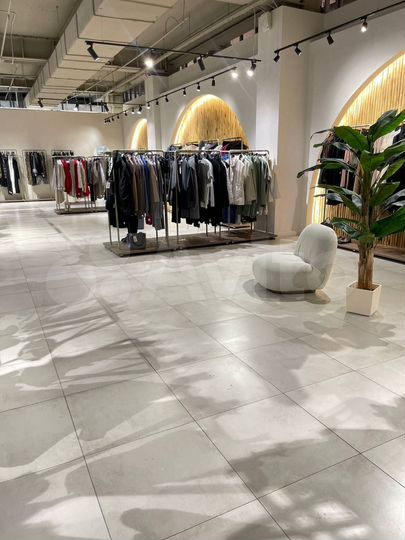 Аренда рейла, полки, места в дизайнерском простран