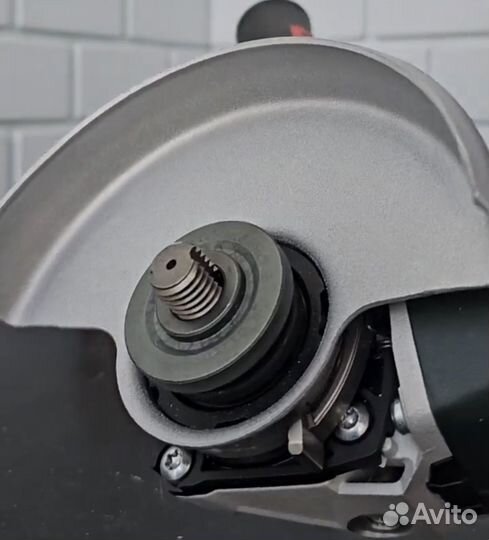 Гайка быстросъемная М14 ушм