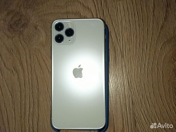 iPhone 11 Pro, 64 ГБ