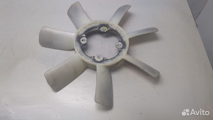 Крыльчатка вентилятора Nissan Pathfinder, 2005