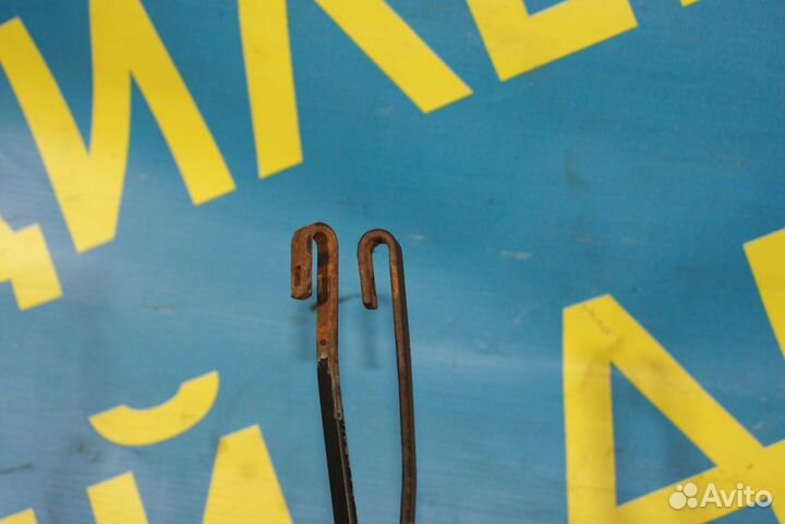 Поводок Дворников Suzuki Baleno