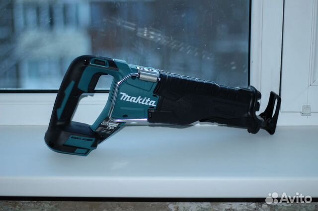 Сабельная пила Makita DJR187Z