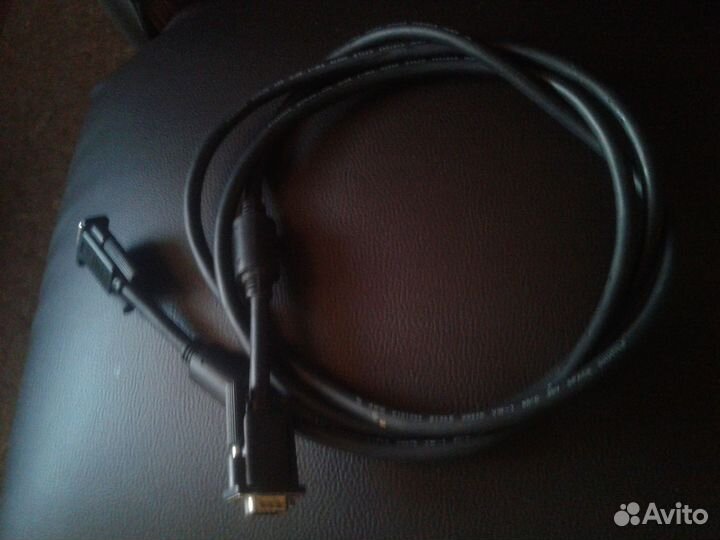 Толстый VGA-VGA кабель с фильтром