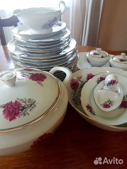 Сервиз столовый