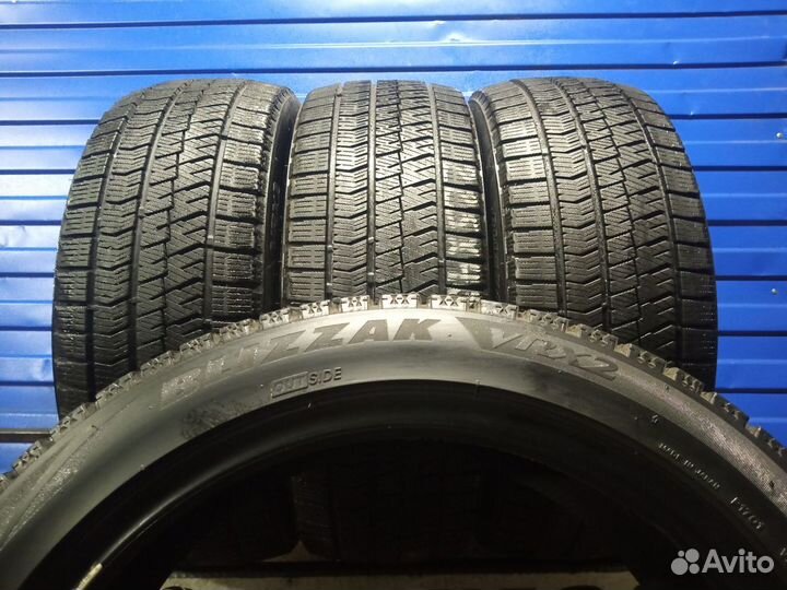 Bridgestone Blizzak VRX2 225/45 R18 91Q