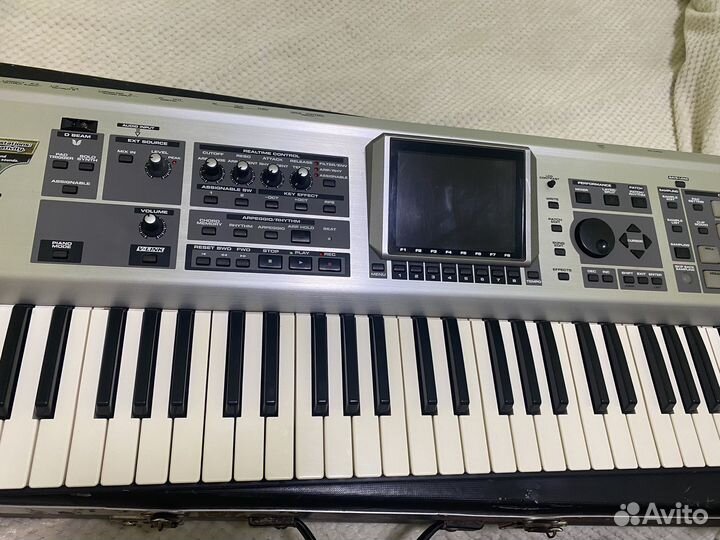 Синтезатор Roland Fantom x6