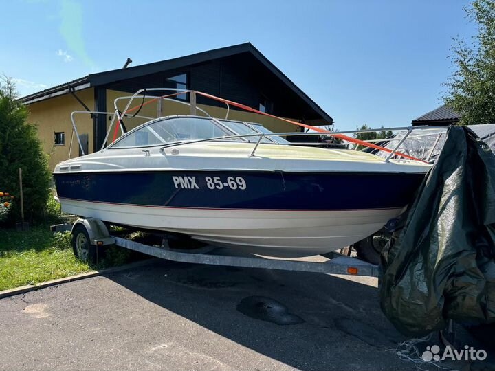 Продам катер Байлайнер 210 CU