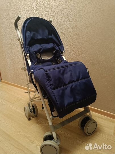 Прогулочная коляска трость
