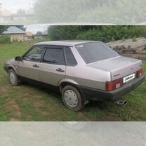 ВАЗ (LADA) 21099 1.5 MT, 2000, битый, 300 000 км, с пробегом, цена 130 000 руб.