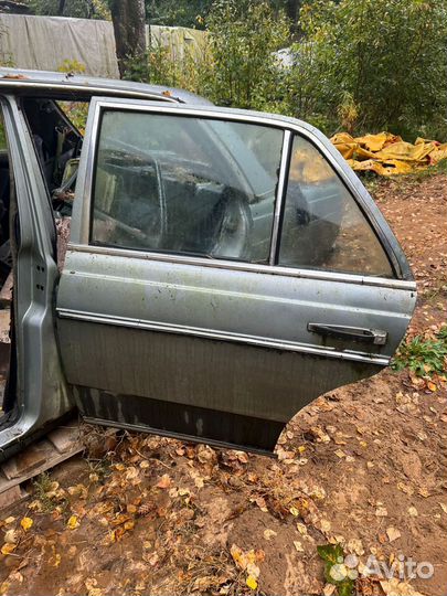 Двери на mercedes 123