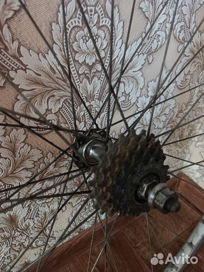 Шоссейные колёса на трубках