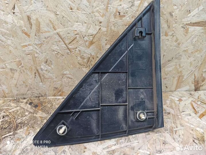 Накладка крыла задняя левая Хундай Солярис 1