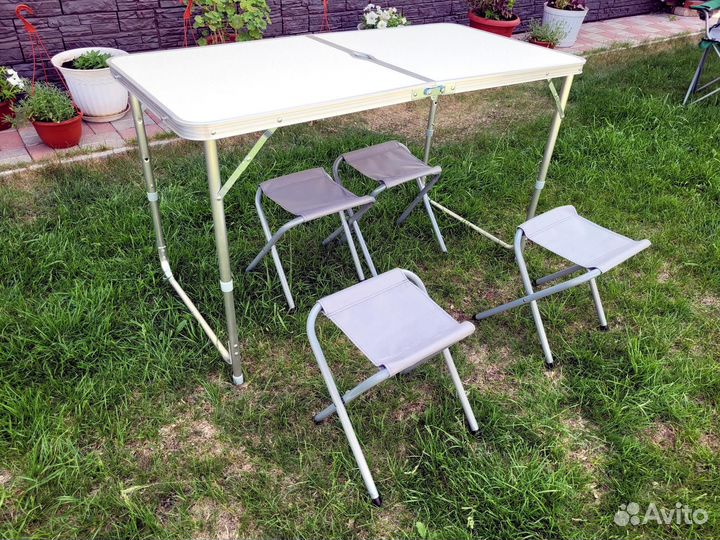 Стол складной для пикника и стулья в комплекте