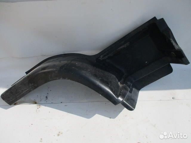 Корпус подножки крылом правый Iveco 504039204