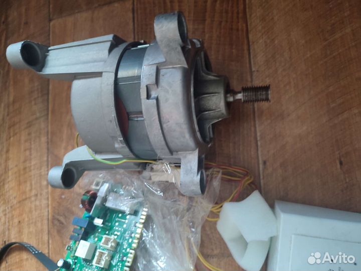 Запчасти б/у от стиральной машины Electrolux