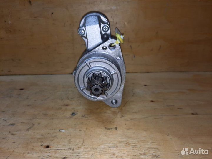 Стартер Nissan Cedric HY33 VQ30DE 1997