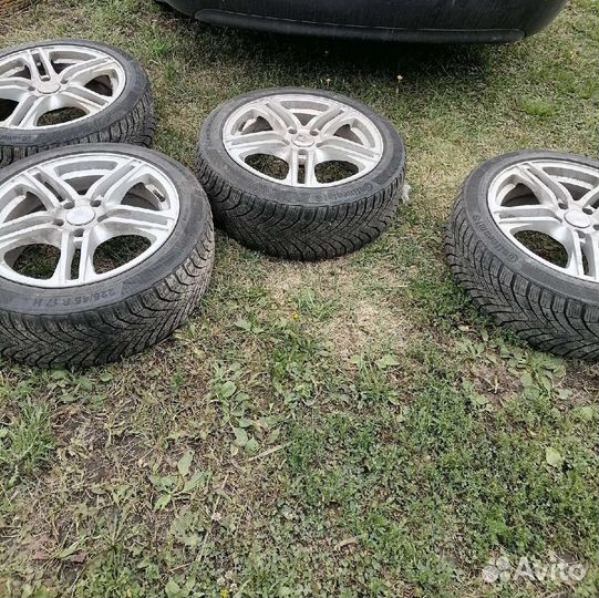 Резина зимняя 225 45 r17