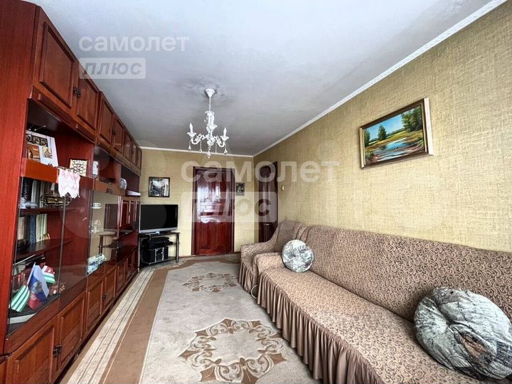 Доля в 3-к. квартире, 59,5 м², 8/9 эт.