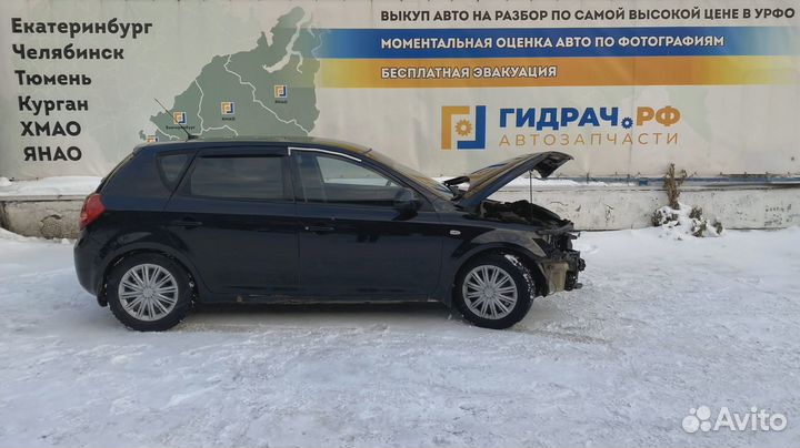 Дефлектор воздушный правый Kia Ceed (ED) 974901H00