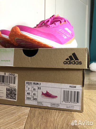 Кроссовки женские adidas (оригинал) 40 размер