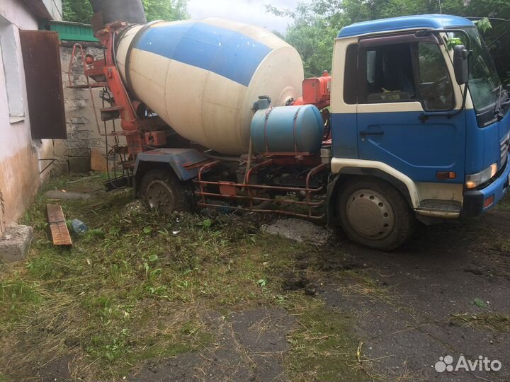 Доставка бетона миксером