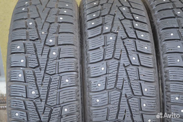 Roadstone Winguard WinSpike 185/65 R15 92T