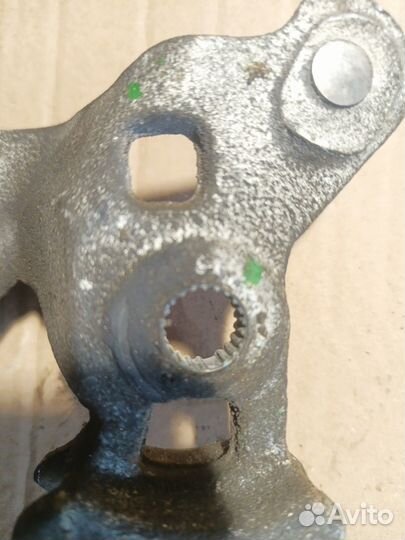 Рычаг перек-ния передач 1.4 TDI Roomster 2007 г