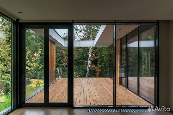 Стеклянные алюминиевые двери Алютех / Alutech