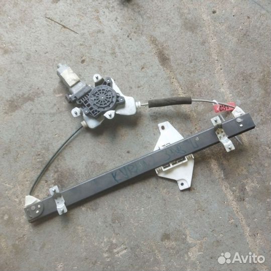 Стеклоподъёмник задний левый Ssang Young Kyron