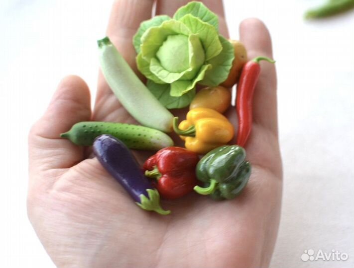 Ягоды, фрукты и овощи из полимерной глины