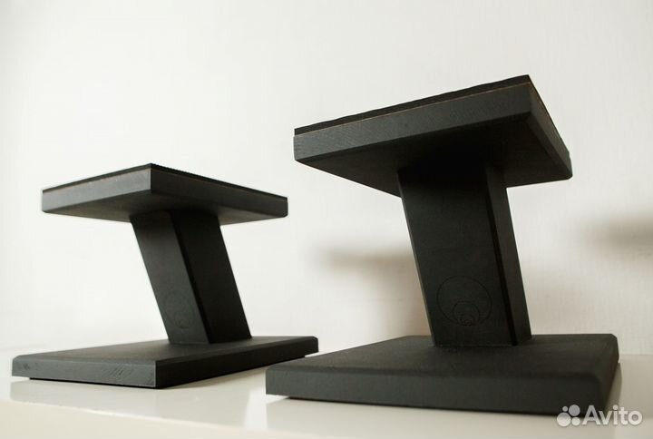 Стойки для студийных мониторов, акустики