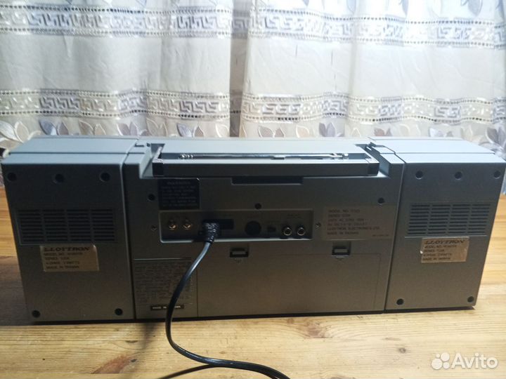 Кассетный магнитофон