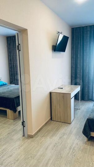 Дом 1033 м² на участке 7 сот.